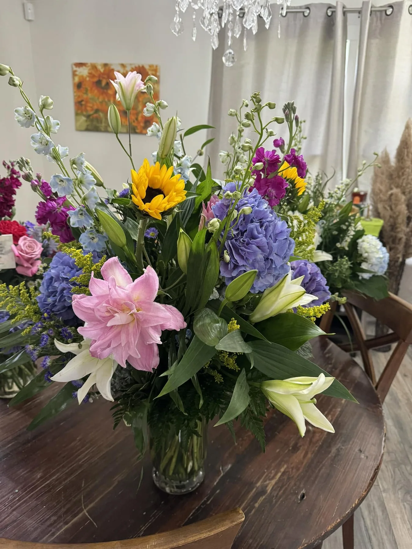 Fresh floral arrangement by Fleur-de-Farber Florist